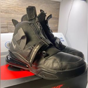 Nike Air Force 270 'Triple Black